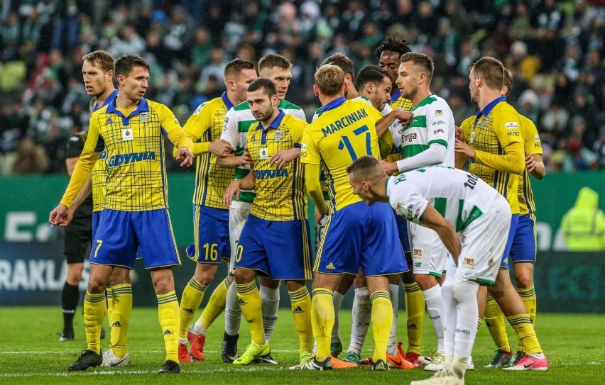 Lechia Gdańsk i Arka Gdynia we wspólnej podróży. Trójmiejskie drużyny razem polecą do Turcji