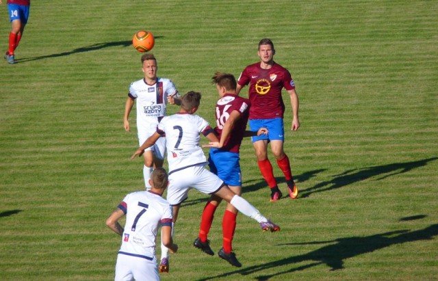 W spotkaniu czwartej kolejki III ligi, Gwardia Koszalin ograła na swoim boisku Pogoń II Szczecin 1:0