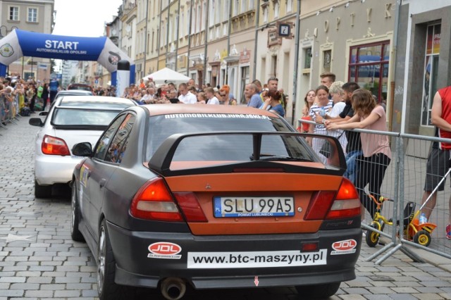 W sobotę na Rynku w Opolu będzie honorowy start rajdu.