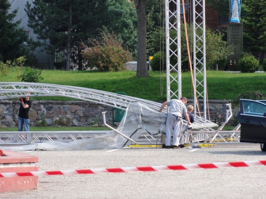 Wielka scena jest stawiana na placu kard Wyszyńskiego