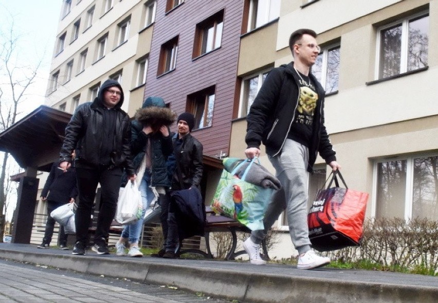 Uniwersytet Zielonogórski odwołał bezterminowo zajęcia....