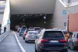 Południowa Obwodnica Warszawy chętnie uczęszczana przez kierowców. Wiemy, ile pojazdów przejechało tunelem 