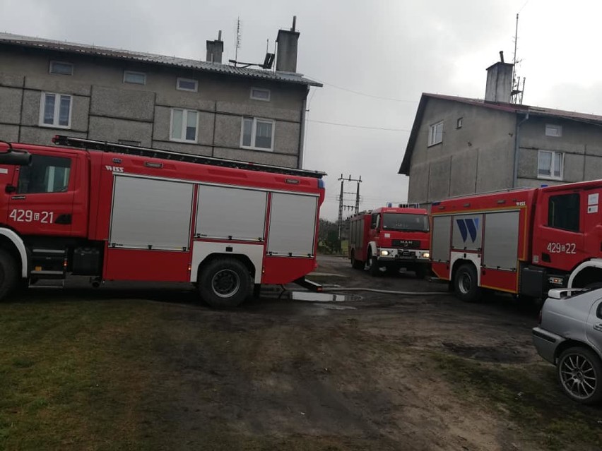 Pakotulsko. Wójt Krzysztof Michałowski ewakuował mieszkańców bloku