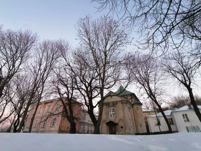 „ Zimno, pusto, smutno – Kaplica św. Mikołaja – muzeum”