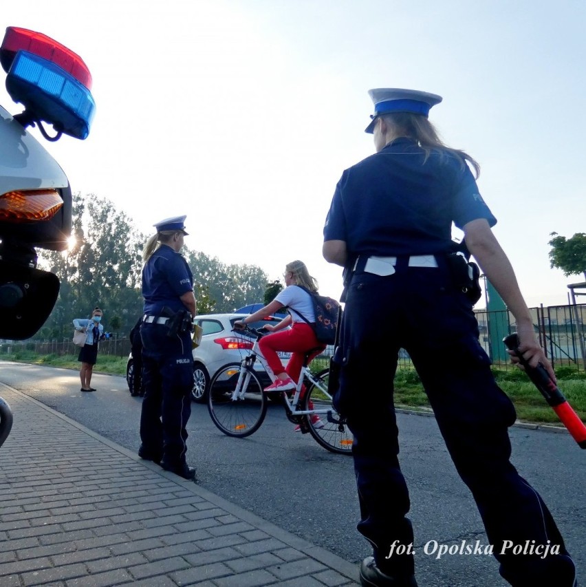 Policjanci z Opola prowadzą profilaktyczne akcje pod...