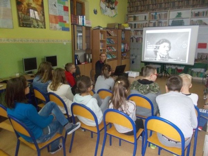 Obchody Roku Kościuszkowskiego w Szkole Podstawowej w Wicku ZDJĘCIA