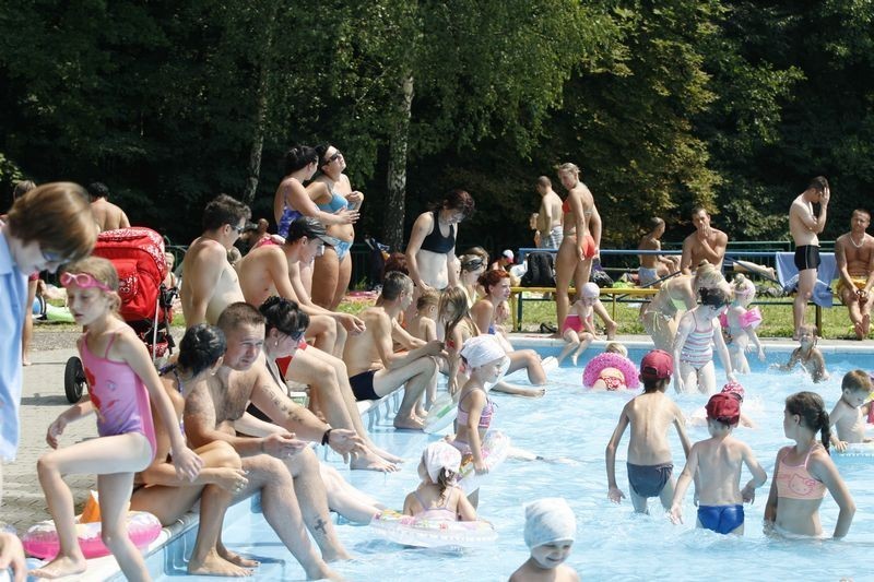 Tłumy na basenie w Siemianowicach Śląskich [ZDJĘCIA]