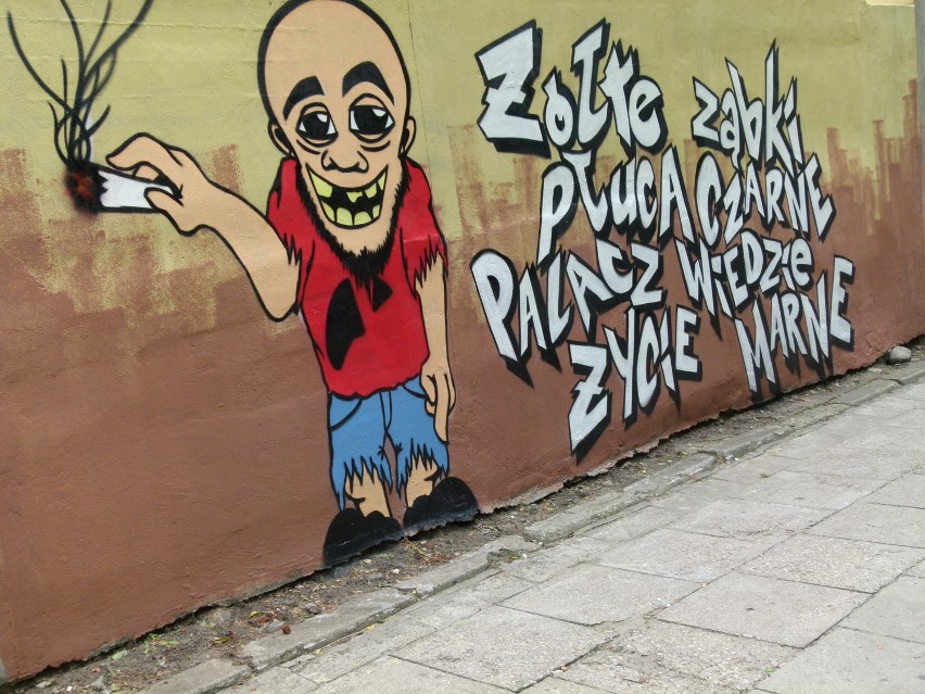 Graffiti ma przekonywać, że palenie to szkodliwy nałóg