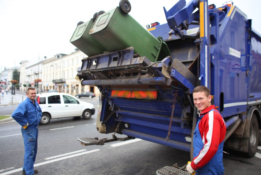 Odbiór śmieci w Piotrkowie od 1 lipca. Co z pojemnikami?