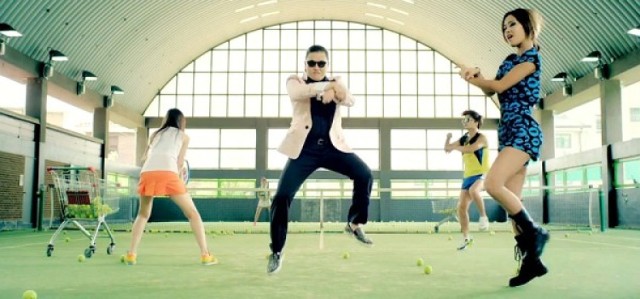 fragment teledysku PSY pt. "Gangnam Style"