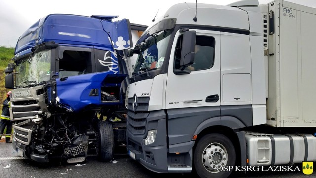 Na autostradzie A1 w Gorzyczkach zderzyły się trzy ciężarówki