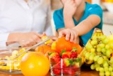 Dorośli do dzieci: Trzeba jeść owoce i warzywa 