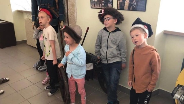 Muzeum odwiedziły dzieci i młodzież ze Specjalnego Ośrodka Szkolno-Wychowawczego w Pińczowie i Przedszkola Świetlik w Skowronnie Dolnym.