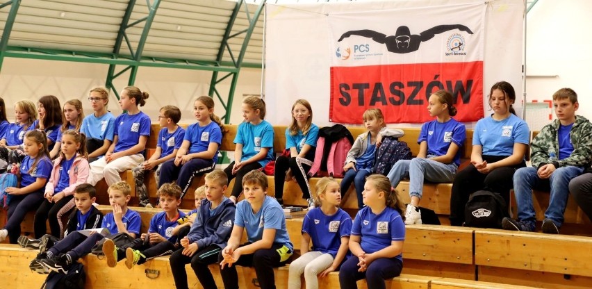 Otylia Jędrzejczak w Staszowie! Mistrzyni olimpijska poprowadziła zajęcia z młodzieżą i seniorami (ZDJĘCIA)