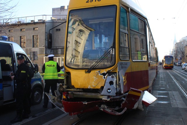 Wypadek miał miejsce 6 stycznia, na skrzyżowaniu Piotrkowskiej i Radwańskiej