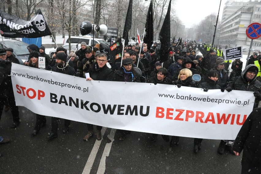 Protest frankowiczów, Warszawa. Czarna procesja oszukanych...