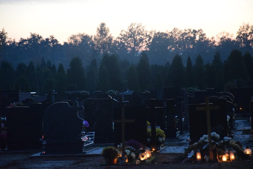 1 listopada Kędzierzyn-Koźle. Tak wyglądają dziś puste cmentarze