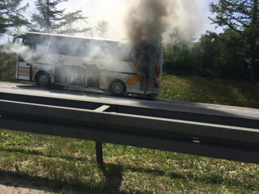 Pożar autobusu na obwodnicy Trójmiasta. Tworzą się korki 