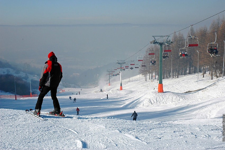 Widok ze szczytu stoku narciarskiego w Przemyślu