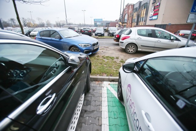 Dantejskie sceny na parkingu pod Magnolią