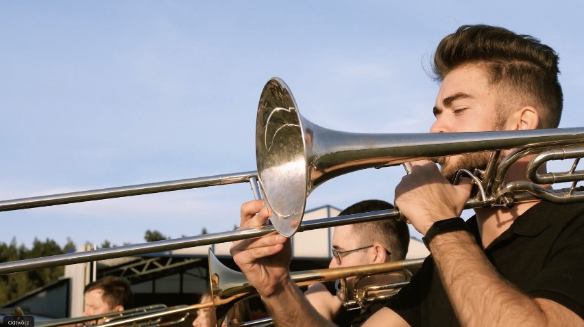 Zespół Brass Band Oborniki nagrał teledysk do swojego nowego utworu