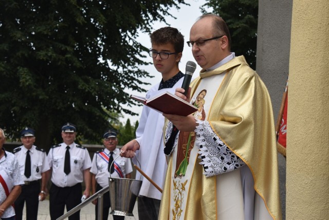 Pleszew. Wieloletni proboszcz pożegnał się z parafianami! Ksiądz Adam Zmuda po 11 latach został przeniesiony do Odolanowa