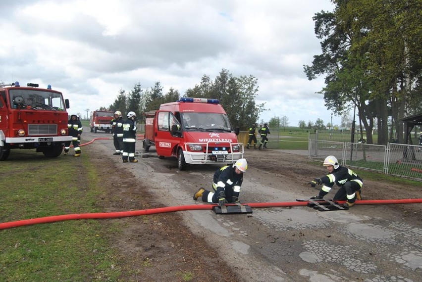 Ćwiczenia strażaków z Damasławka