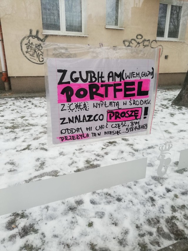 "Zgubiłam (wiem, głupia) portfel z całą wypłatą". Kobieta prosi o pomoc, by mogła przeżyć miesiąc [ZDJĘCIE]