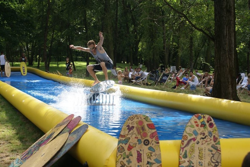 19 i 20 lipca warto natomiast wybrać się na Plażę Wilanów,...