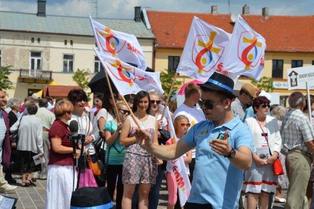 Św. Antoni oficjalnie patronem miasta i powiatu. Uroczysta msza na pl. Kościuszki