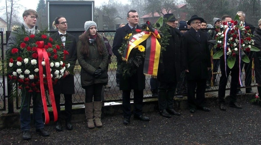 Brzeszcze. Uczcili pamięć ofiar obozu Auschwitz i jego podobozów [ZDJĘCIA]