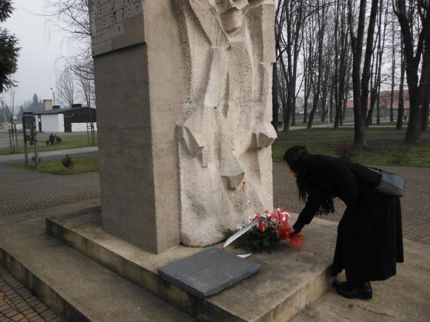 Brzeszcze. Uczcili pamięć ofiar obozu Auschwitz i jego podobozów [ZDJĘCIA]