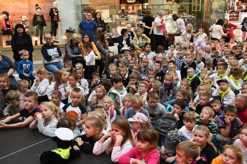 Pierwszaki w Kielcach. Bawiły i uczyły się dzieci z gmin Piekoszów, Sitkówka - Nowiny, Morawica, Chęciny i Daleszyce 