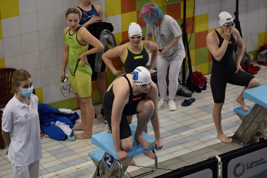 Pływacy Cartusii z dobrymi wynikami w pierwszej rundzie Młodzieżowej Ligi Wojewódzkiej