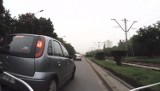 Rowerzysta kontra kierowca samochodu [wideo]