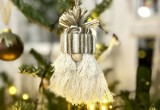 Wyjątkowe ozdoby na choinkę ze sznurka na Boże Narodzenie 2023. Najpiękniejsze dekoracje z makramy na świąteczne drzewko – zobacz galerię