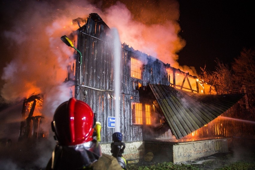 Pożar wybuchł ok. 5 nad ranem