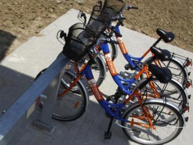 Wypożyczalnie rowerów istnieją w wielu miastach Polski np. w Rzeszowie