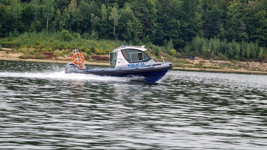 Policja patroluje Jezioro Mucharskie