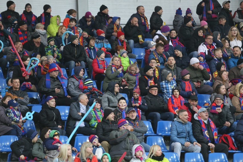 Piast rozgromił Koronę 4:0! ZDJĘCIA KIBICÓW z meczu Piast Gliwice - Korona Kielce