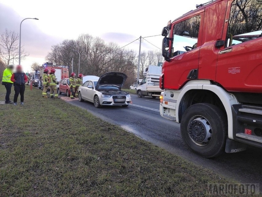 Do pierwszego zdarzenia doszło o godz. 15.35 na ul....