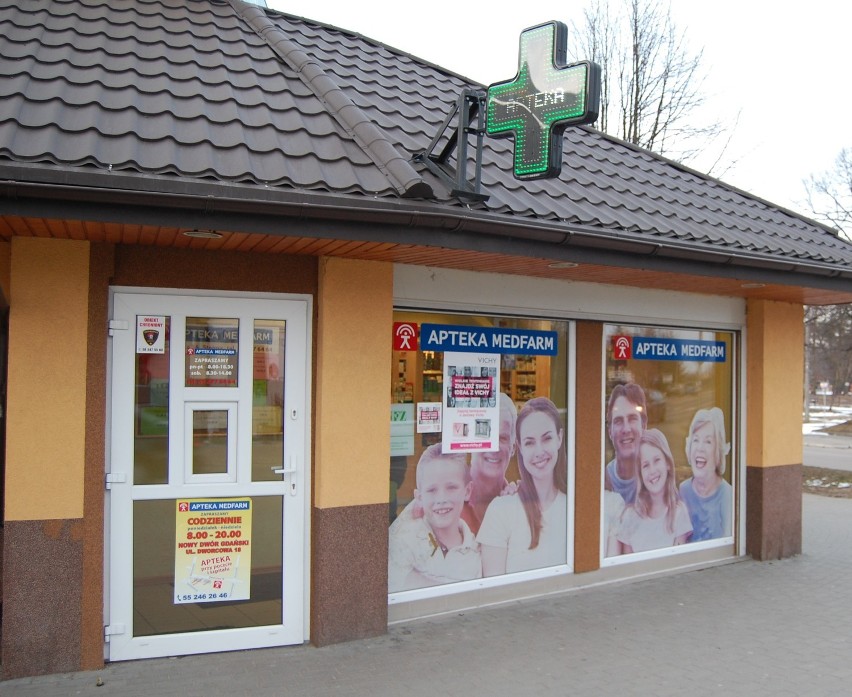 Apteka Medfarm  mieści się przy głównym PKS-ie w Stegnie