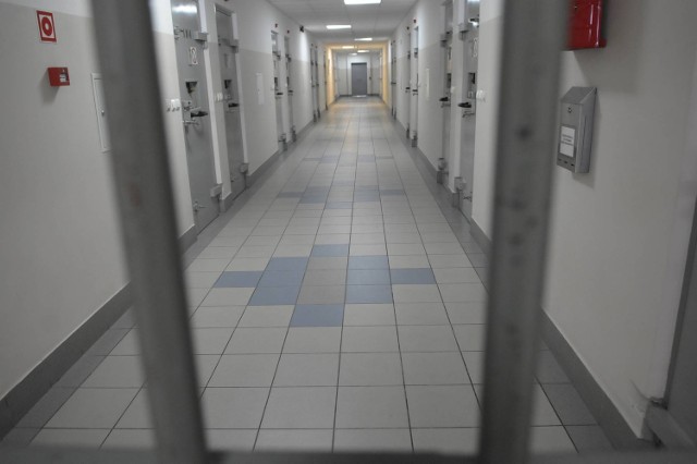 Do 10 lat więzienia grozi dwóm mieszkańcom Świdnika za dokonane kradzieże.