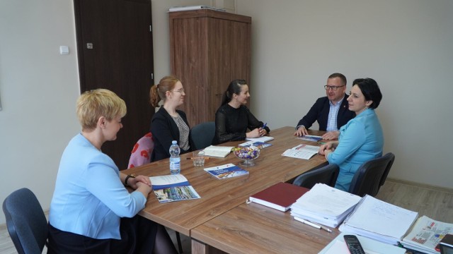 Urząd Miasta Golubia-Dobrzynia odwiedziła przedstawicielka Pomorskiej Specjalnej Strefy Ekonomicznej w ramach realizacji programu „Strefa w każdej gminie"