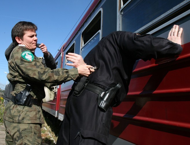 Kutnowska policja brała udział w ćwiczeniach przygotowujących do EURO 2012 [ZDJĘCIA+FILM]