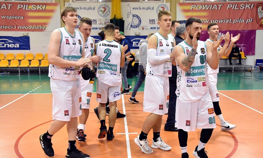 W tym sezonie Basket Powiat Pilski zanotował 10 zwycięstw i...