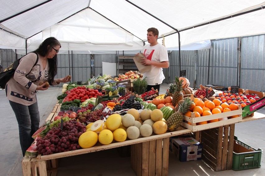Zdrowo i ze smakiem: Otwarto nowy bazar w Hali Koszyki
