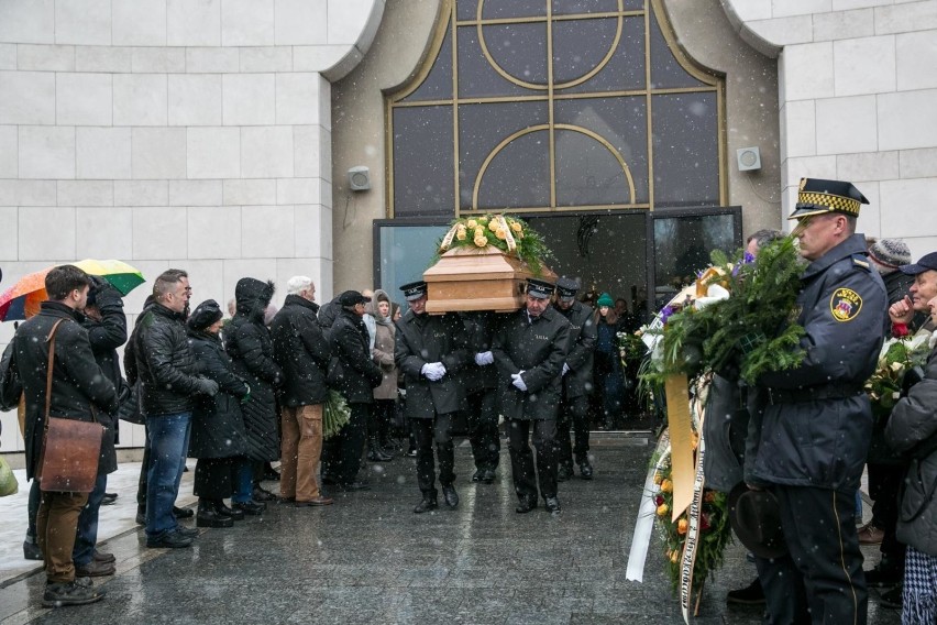 Teraz spadkobiercy nie chcą, by "Korowód" nadal używał tej...