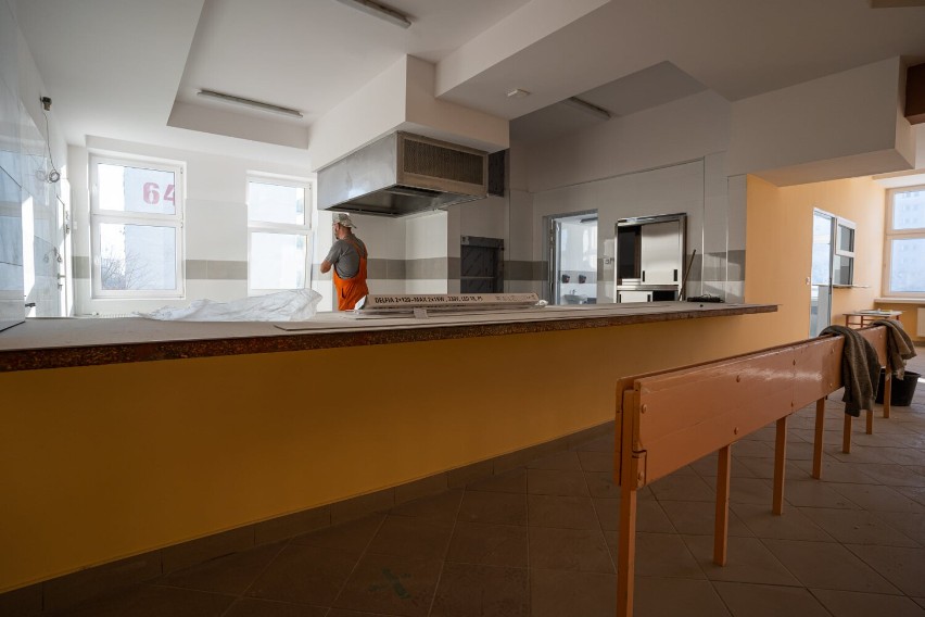 Szkoła Podstawowa nr 21 z nową kuchnią. Koszt remontu to prawie 2 mln. złotych