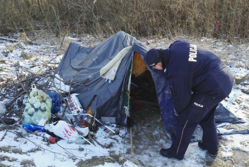 Policjanci z Brodnicy sprawdzają miejsca przebywania osób bezdomnych